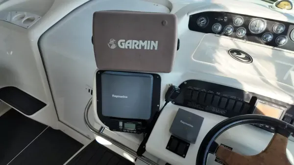 1995 Sea ray 330-12