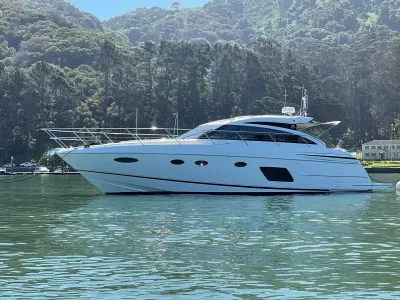 Pre-Owned 2015 Princess V52 for Sale | Vancouver, BC | M&P Yacht Centre | 6a892bed1db46488f4024a83