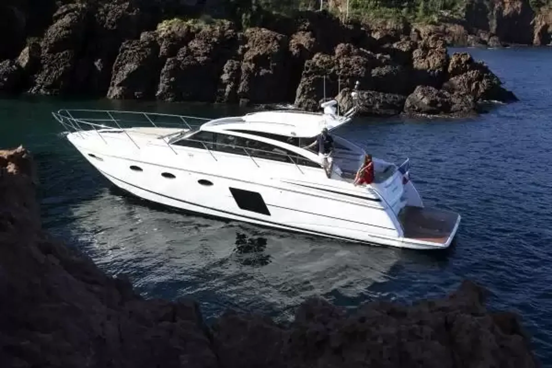 Pre-Owned 2015 Princess V52 for Sale | Vancouver, BC | M&P Yacht Centre | 6a892bed1db46488f4024a83