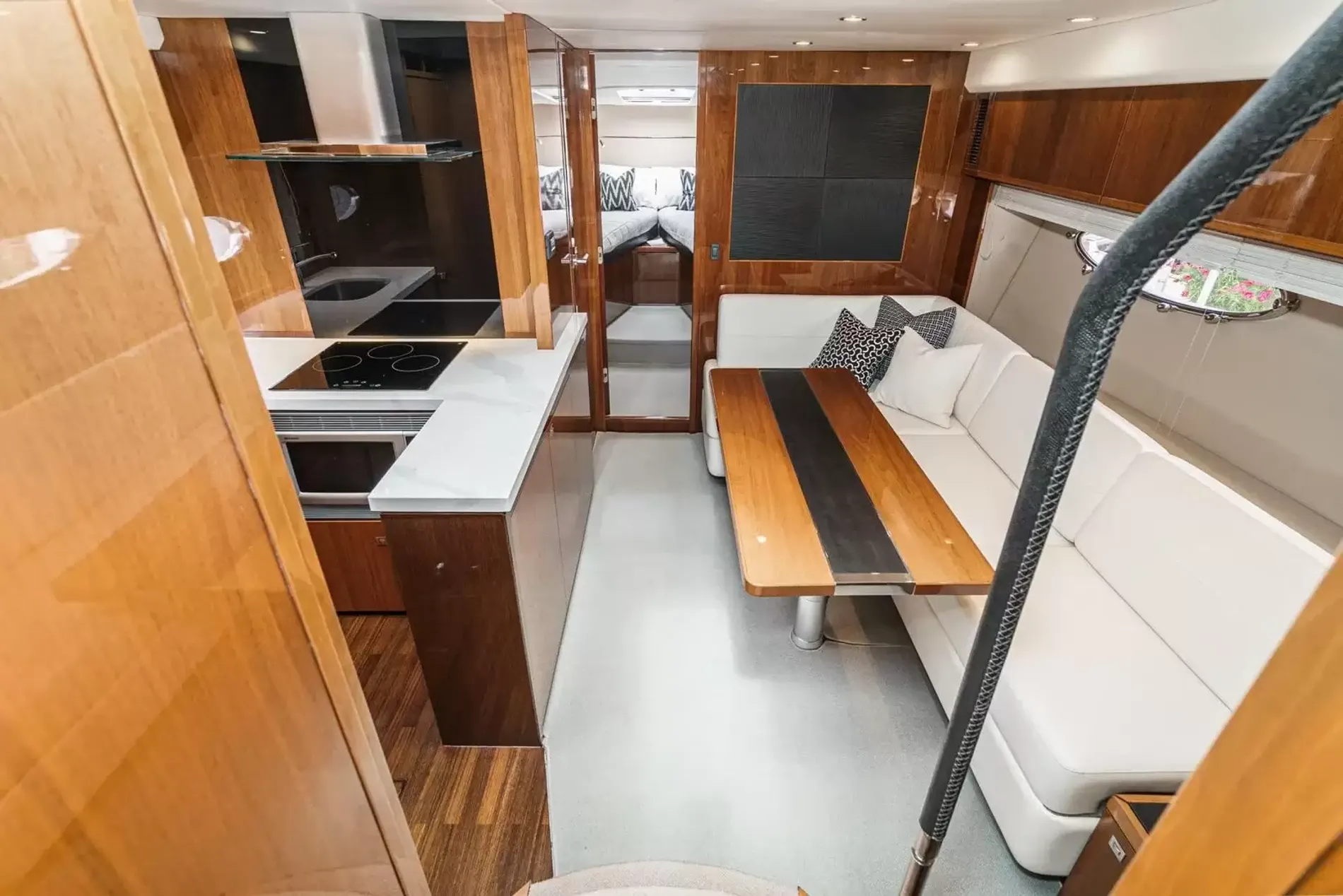Pre-Owned 2015 Princess V52 for Sale | Vancouver, BC | M&P Yacht Centre | 6a892bed1db46488f4024a83
