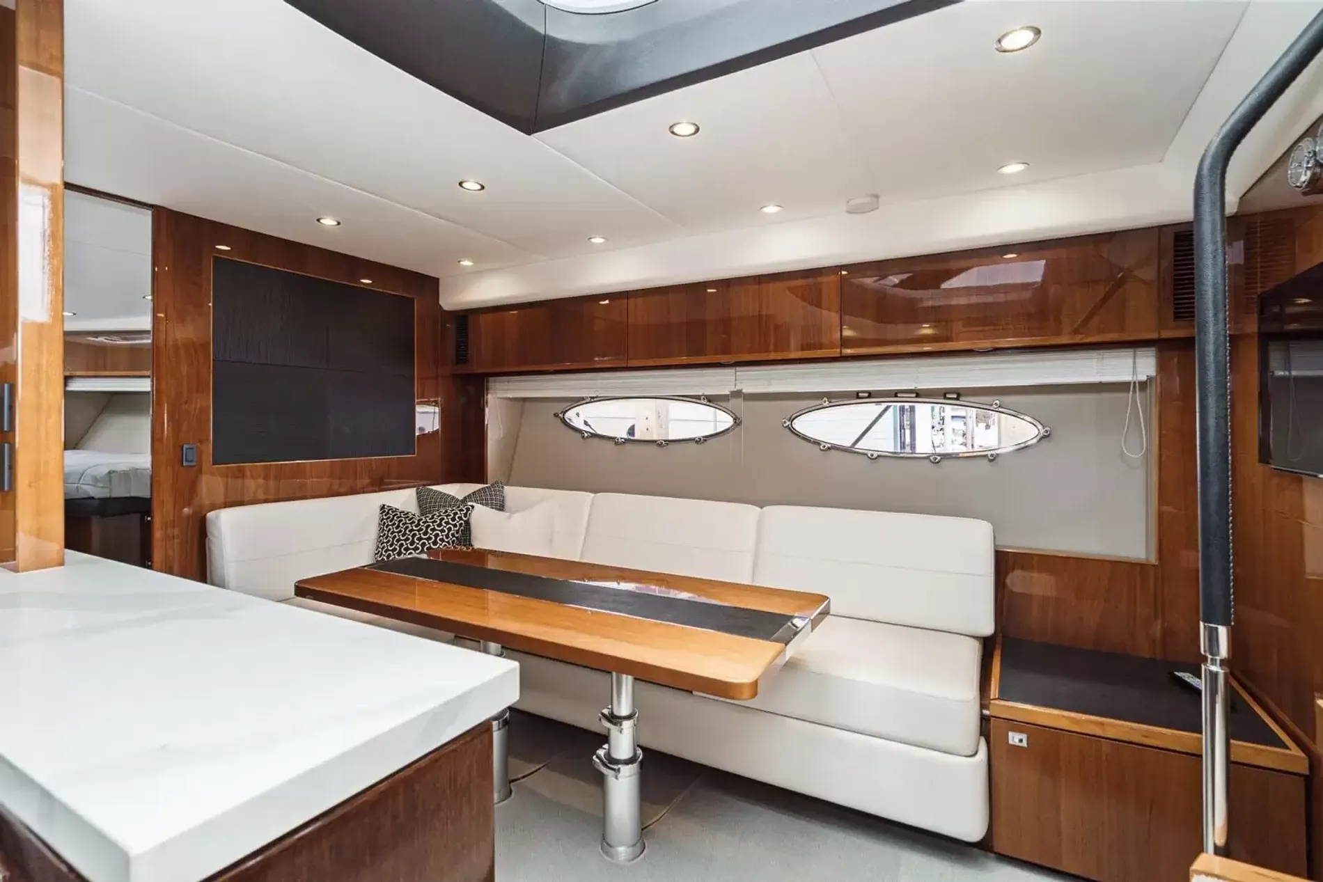 Pre-Owned 2015 Princess V52 for Sale | Vancouver, BC | M&P Yacht Centre | 6a892bed1db46488f4024a83