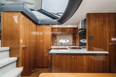 Pre-Owned 2015 Princess V52 for Sale | Vancouver, BC | M&P Yacht Centre | 6a892bed1db46488f4024a83