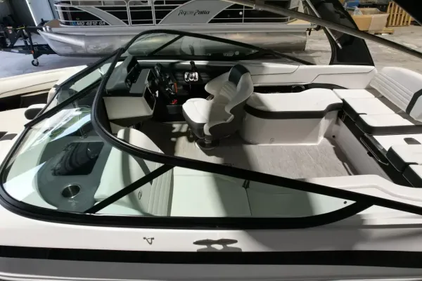 2017 Regal 2300-34