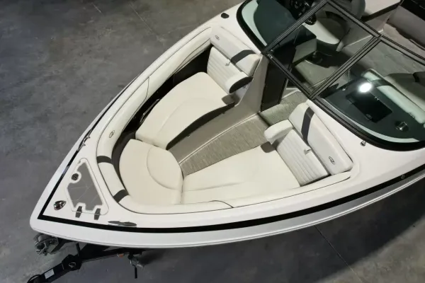 2017 Regal 2300-24