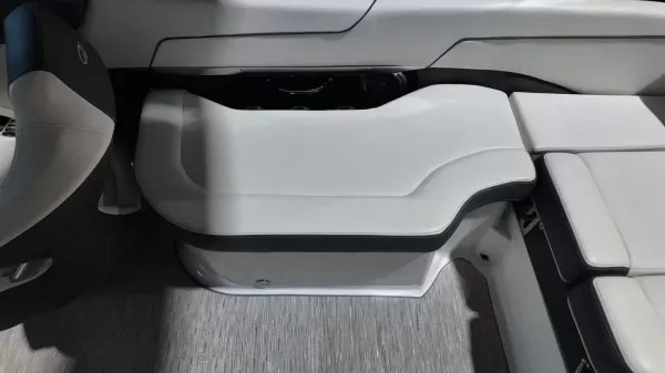 2017 Regal 2300-41