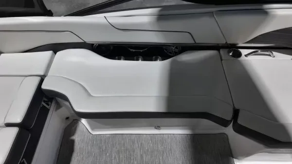 2017 Regal 2300-39