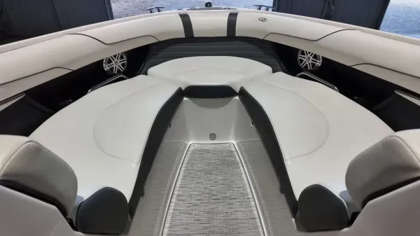 2017 Regal 2300-21