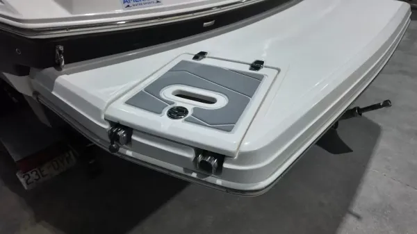 2017 Regal 2300-9