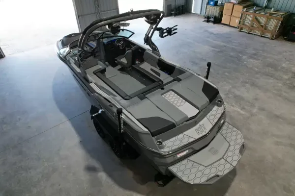 2027 Mastercraft NXT23-17