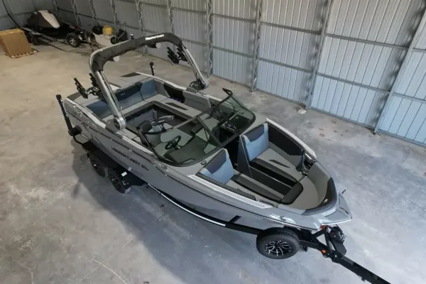 2027 Mastercraft NXT23-20
