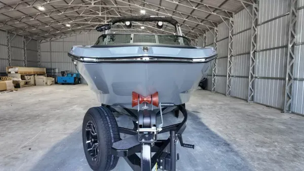 2027 Mastercraft NXT23-18