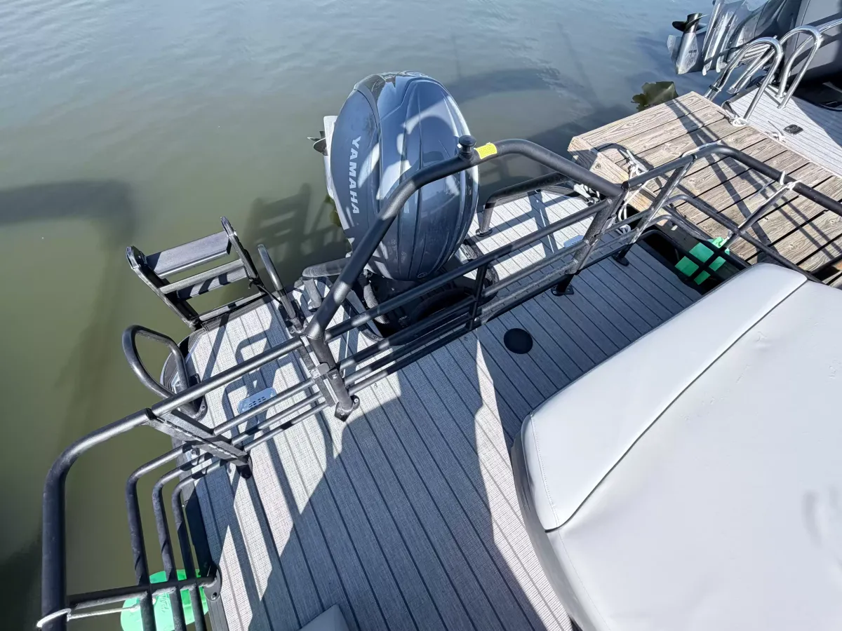 dummy-boat-img