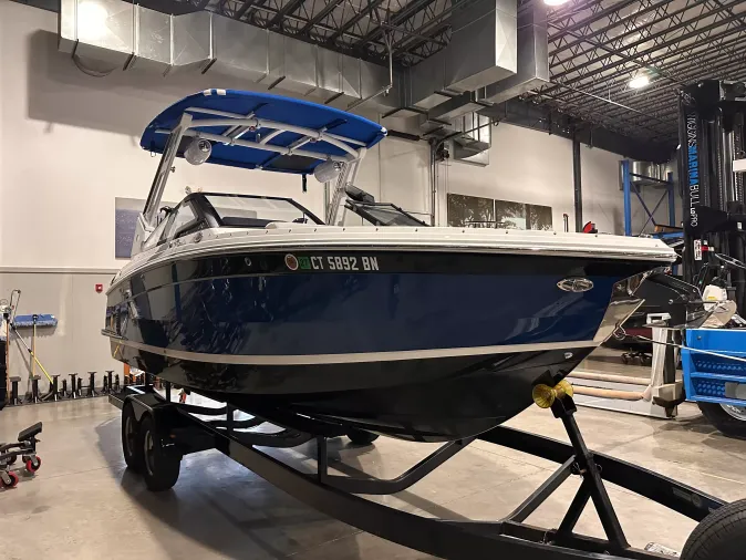 2022 Cobalt R6 Surf