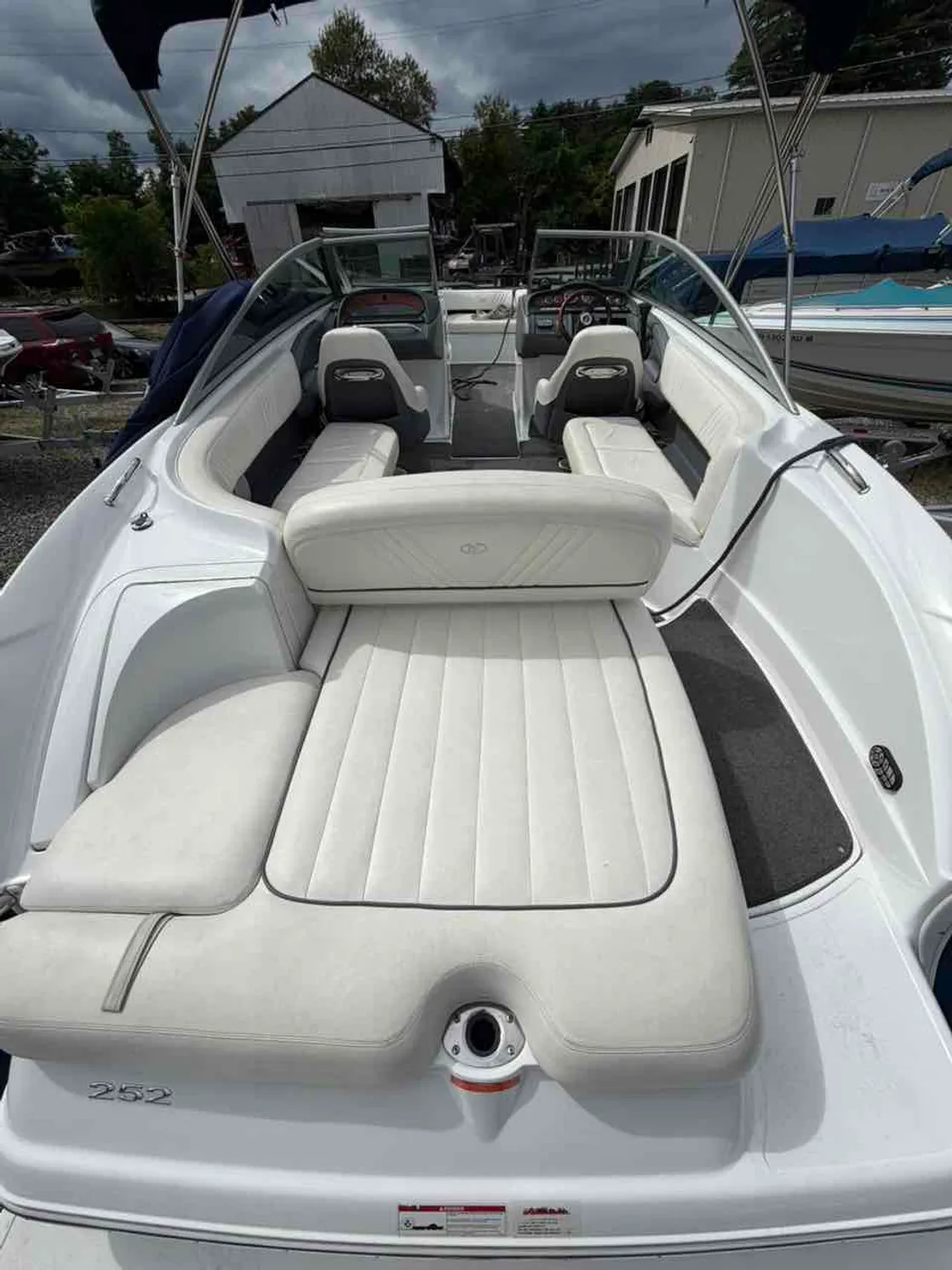 dummy-boat-img
