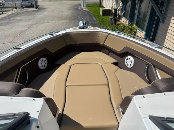 Monterey 278SS Perf B/R 2025-16