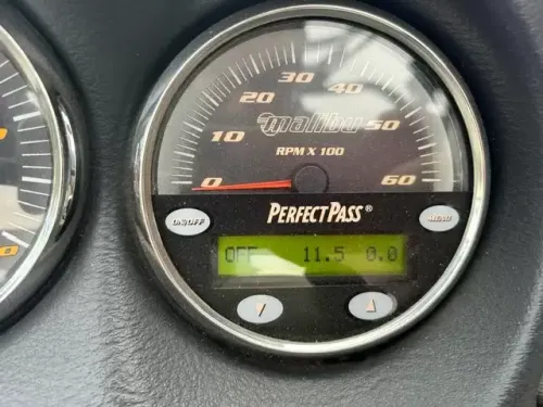  Malibu 23 wakesetter-12