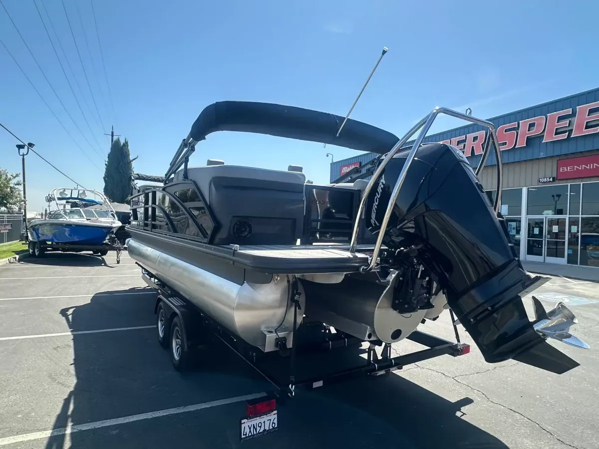 2025 Bennington 24MFB-5