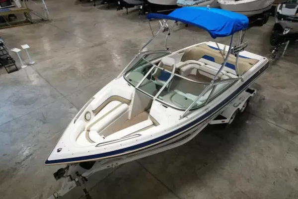 2000 Mastercraft Maristar 230-12