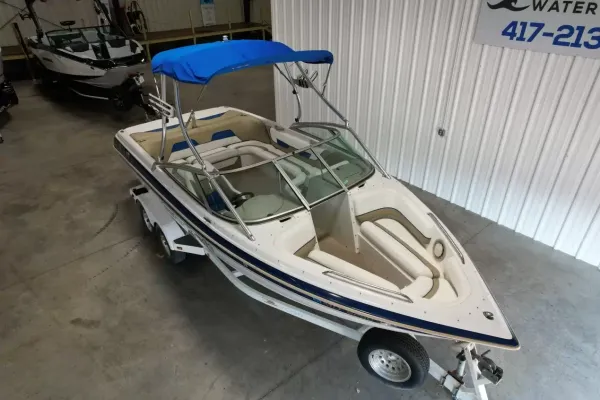 2000 Mastercraft Maristar 230-15