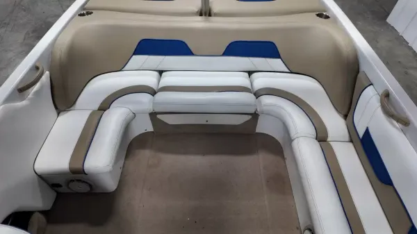 2000 Mastercraft Maristar 230-33