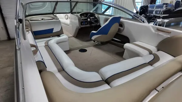 2000 Mastercraft Maristar 230-30