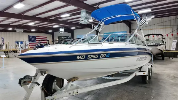 2000 Mastercraft Maristar 230-13
