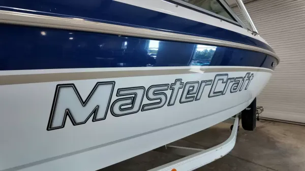 2000 Mastercraft Maristar 230-2