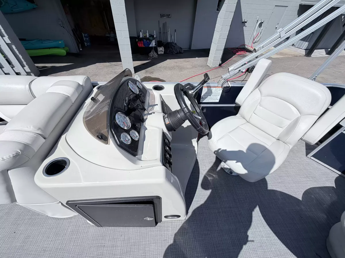 dummy-boat-img