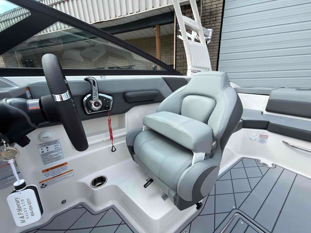 2026 Chaparral GT3 Surf-16