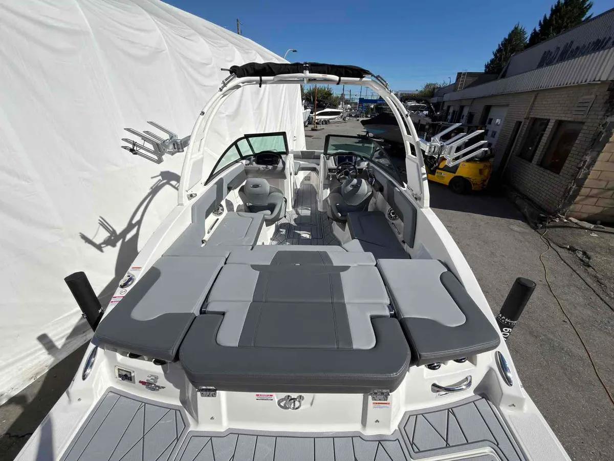 2026 Chaparral GT3 Surf-5