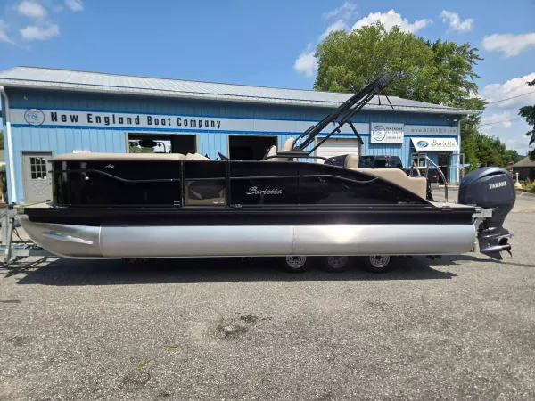 2027 Barletta boats Aria 22UC