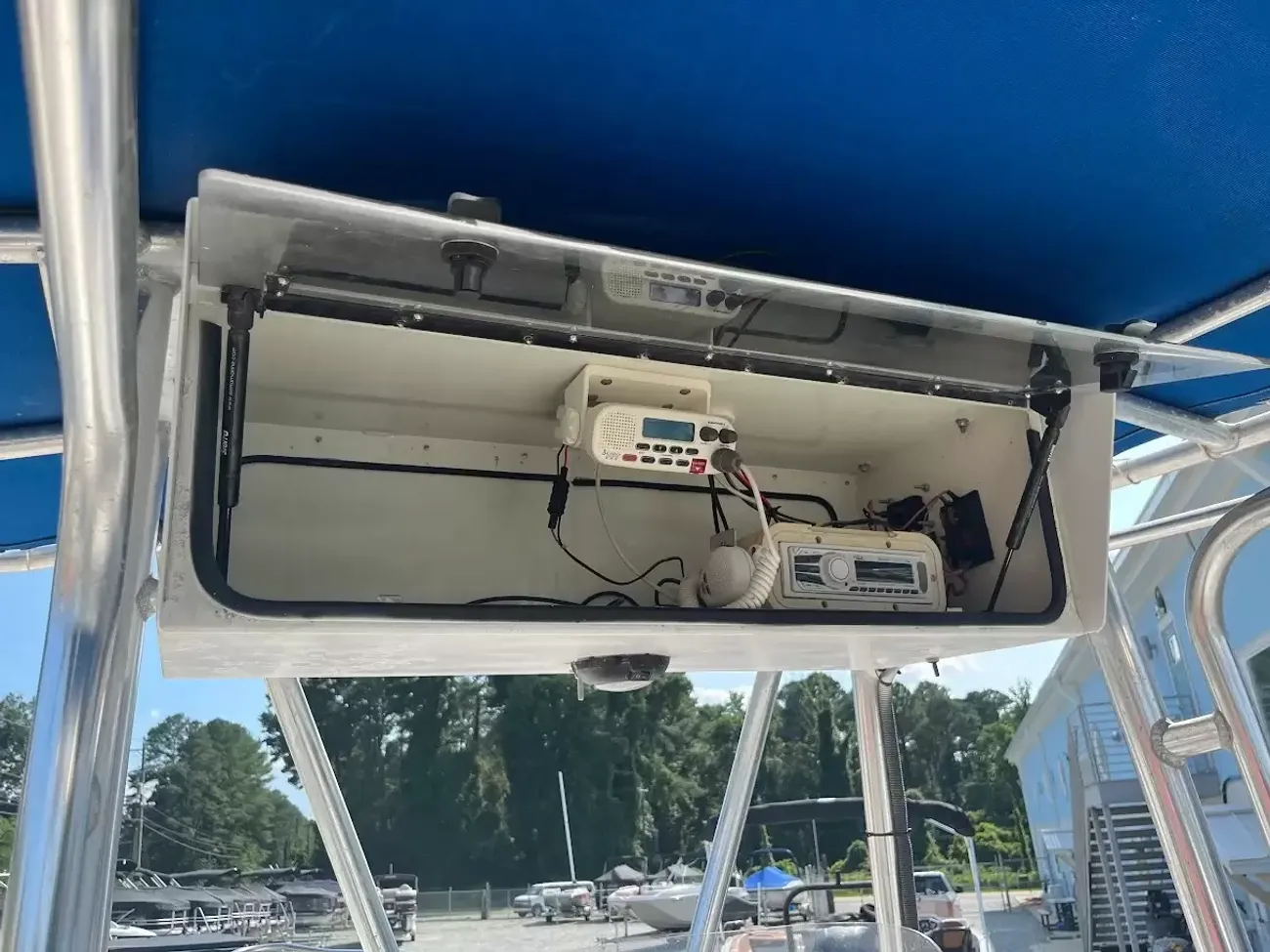 2001 Key West 2220 CC-14