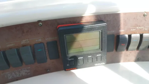 1996 Sundancer 330-18