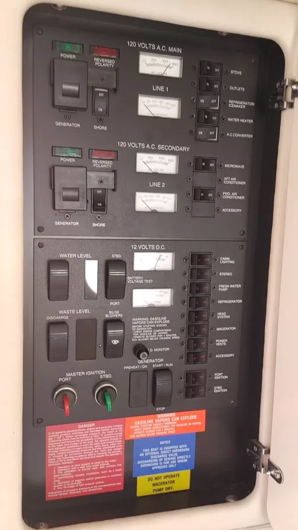 1996 Sundancer 330-31