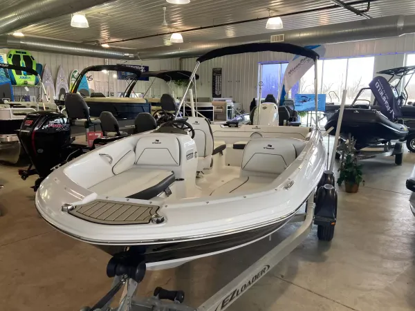 Stingray 182SC 2026-10