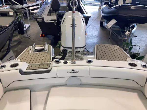 Stingray 182SC 2026-13