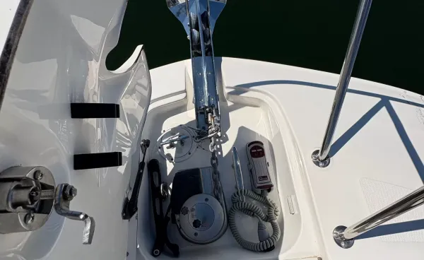 2019 Sea Ray SUNDANCER 320 detail image 15