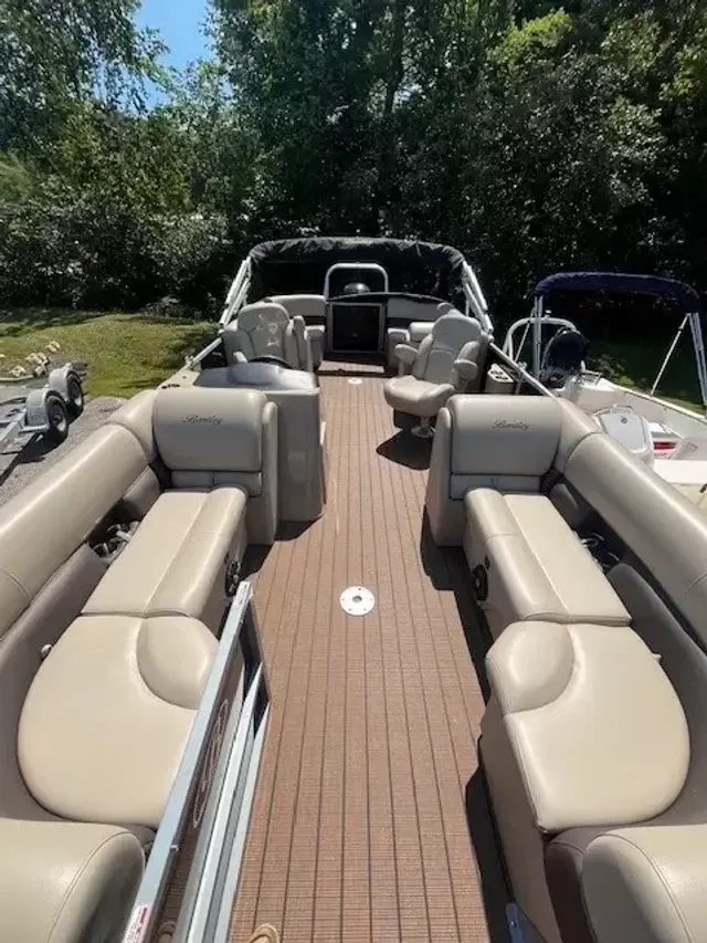 Boat Thumbnail 5