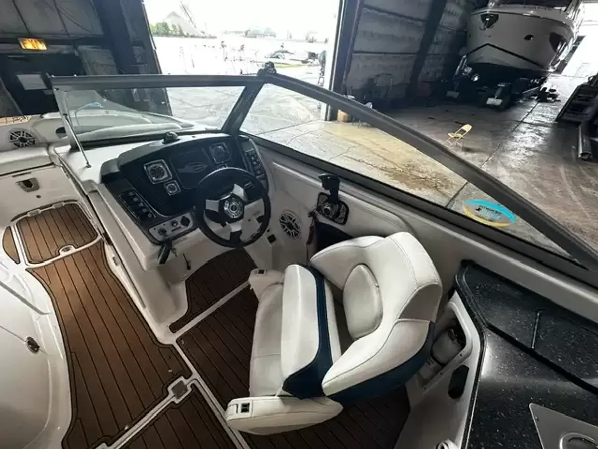 dummy-boat-img