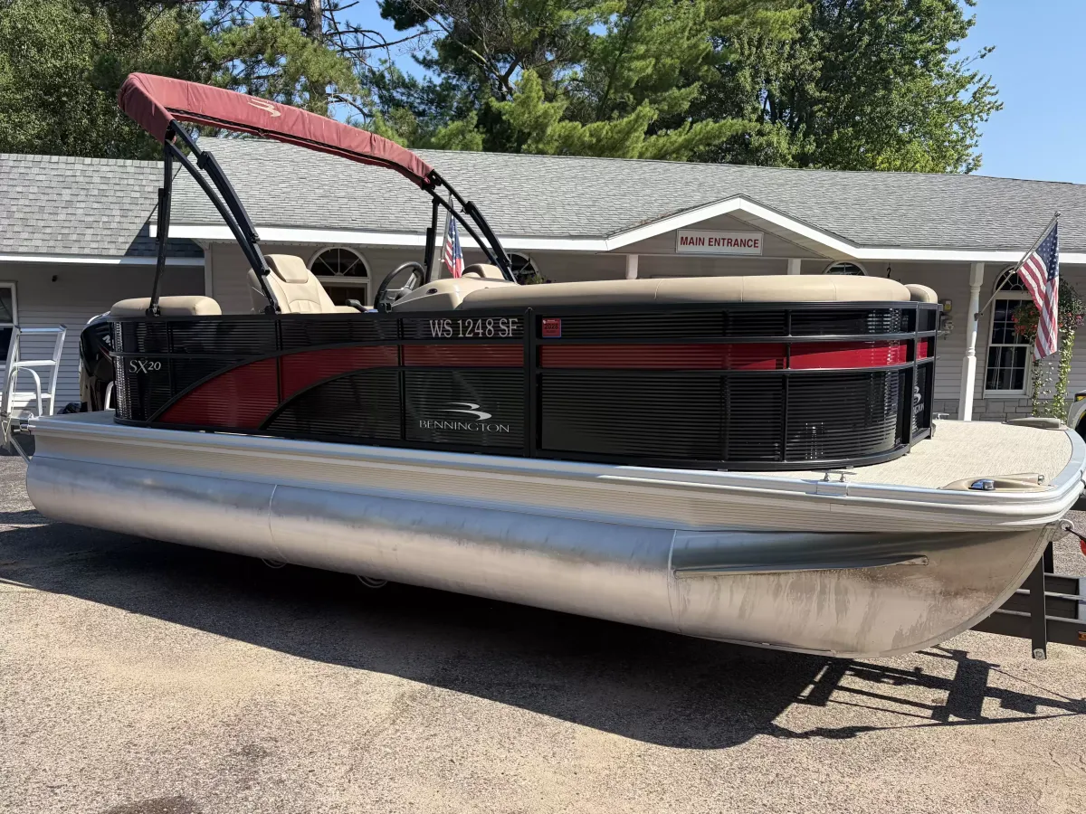 boat-carouselImage-image