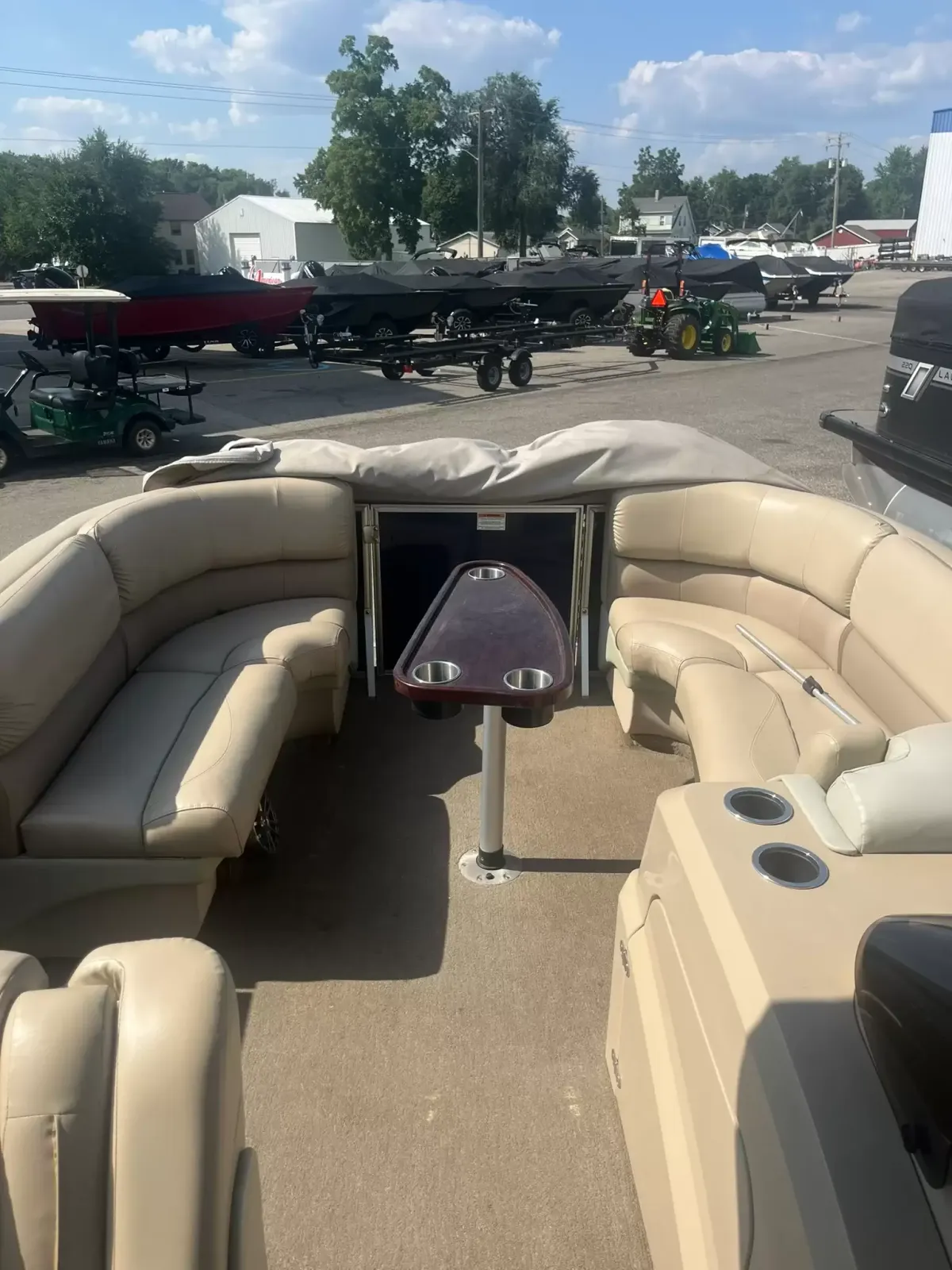 boat-carouselImage-image