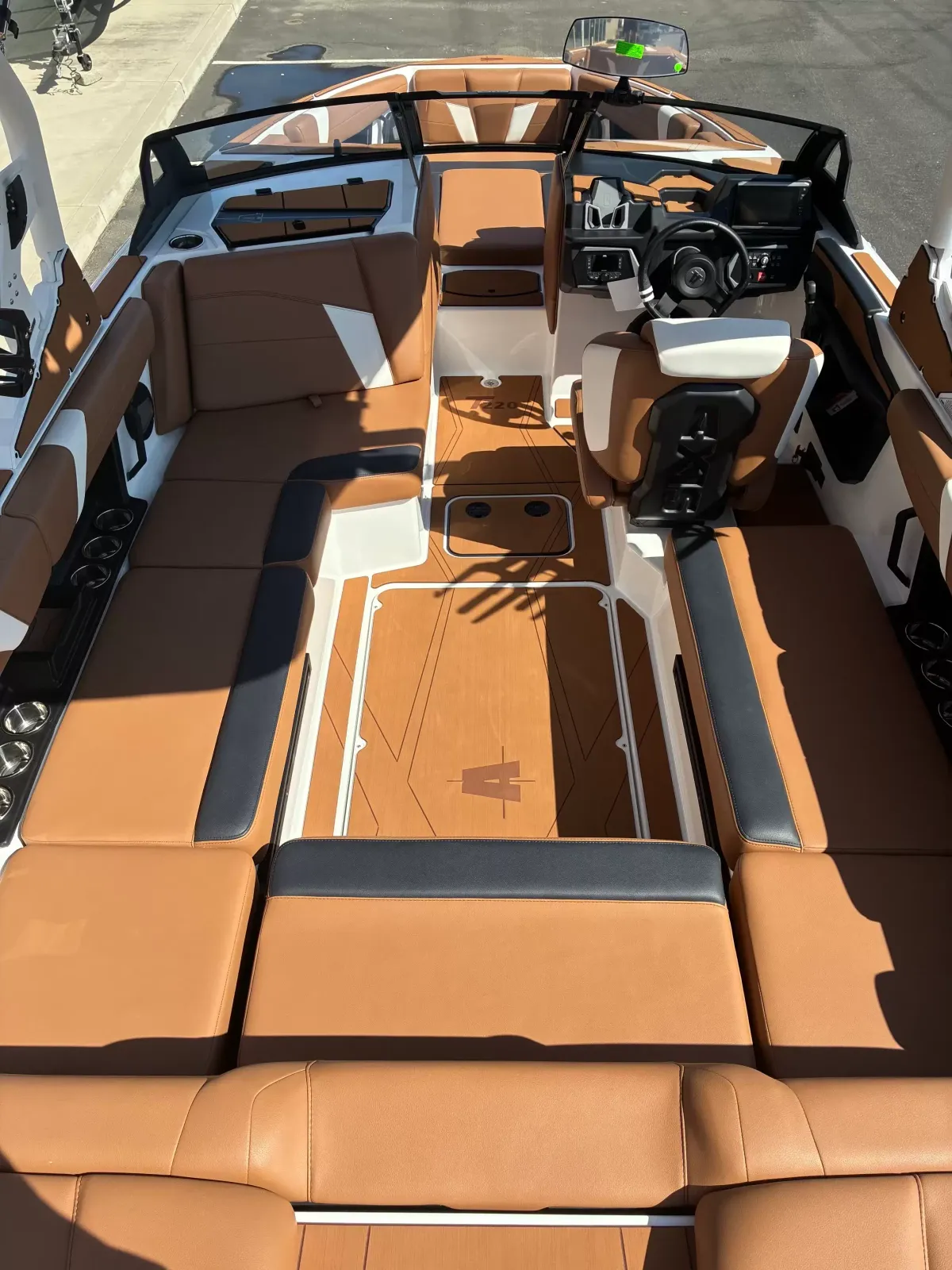 2027 Axis T220-14