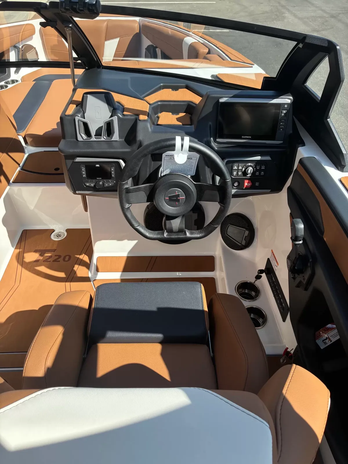 2027 Axis T220-15