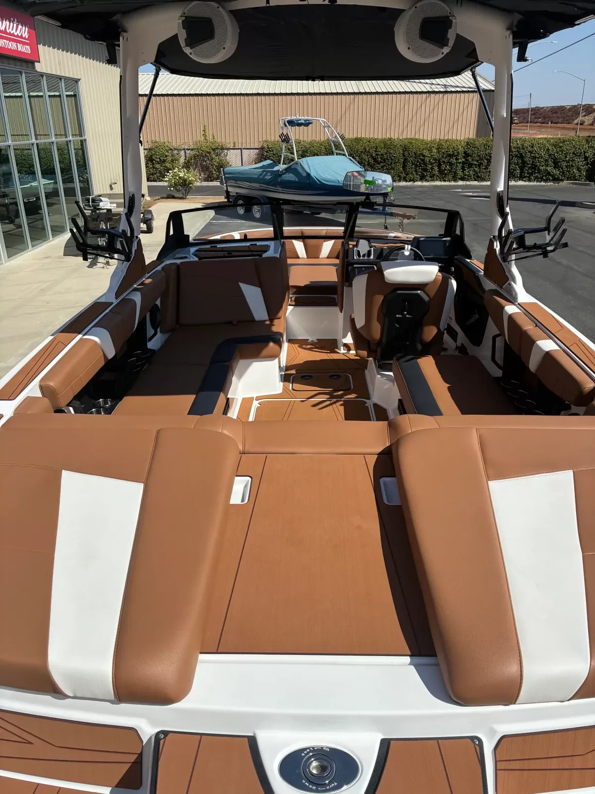 2027 Axis T220-18