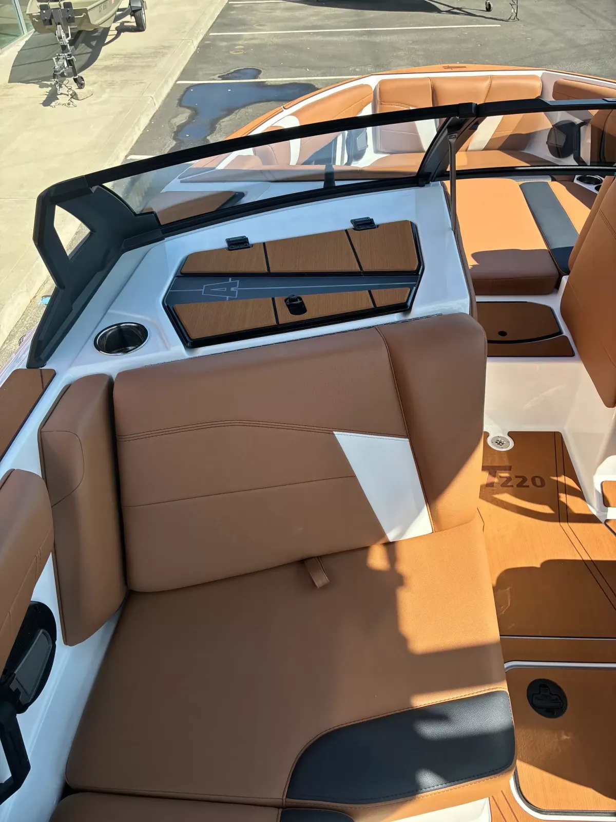 2027 Axis T220-30