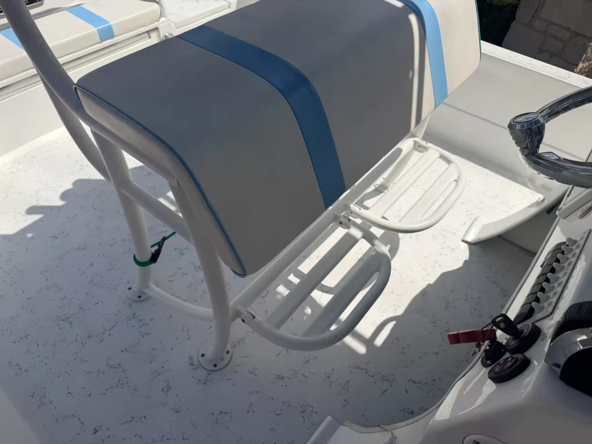 dummy-boat-img