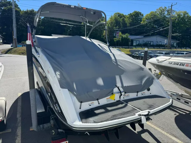 Boat Thumbnail 3