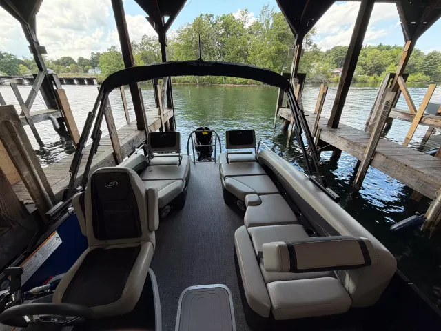 Boat Thumbnail 8