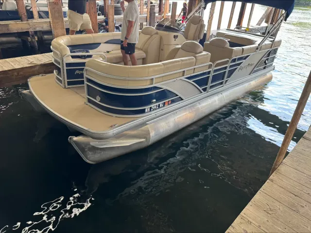 Boat Thumbnail 1
