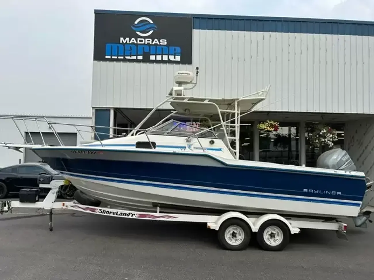  Bayliner Trophy 2352-2